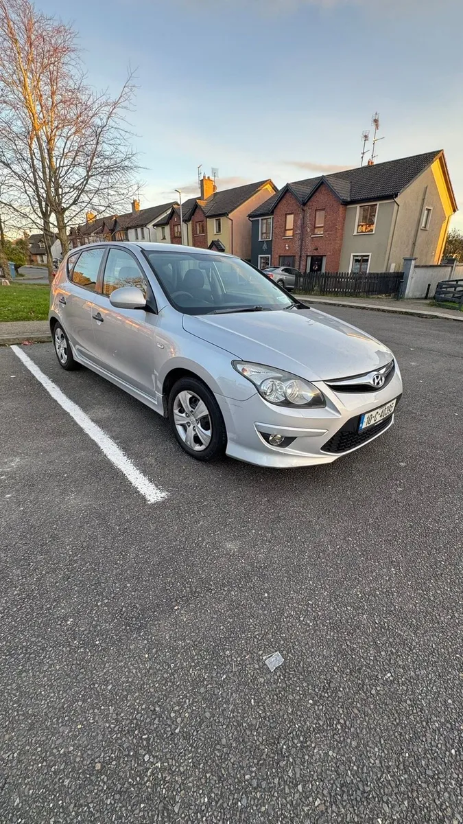 Hyundai i30 1.6crdi 1year Nct - Image 1