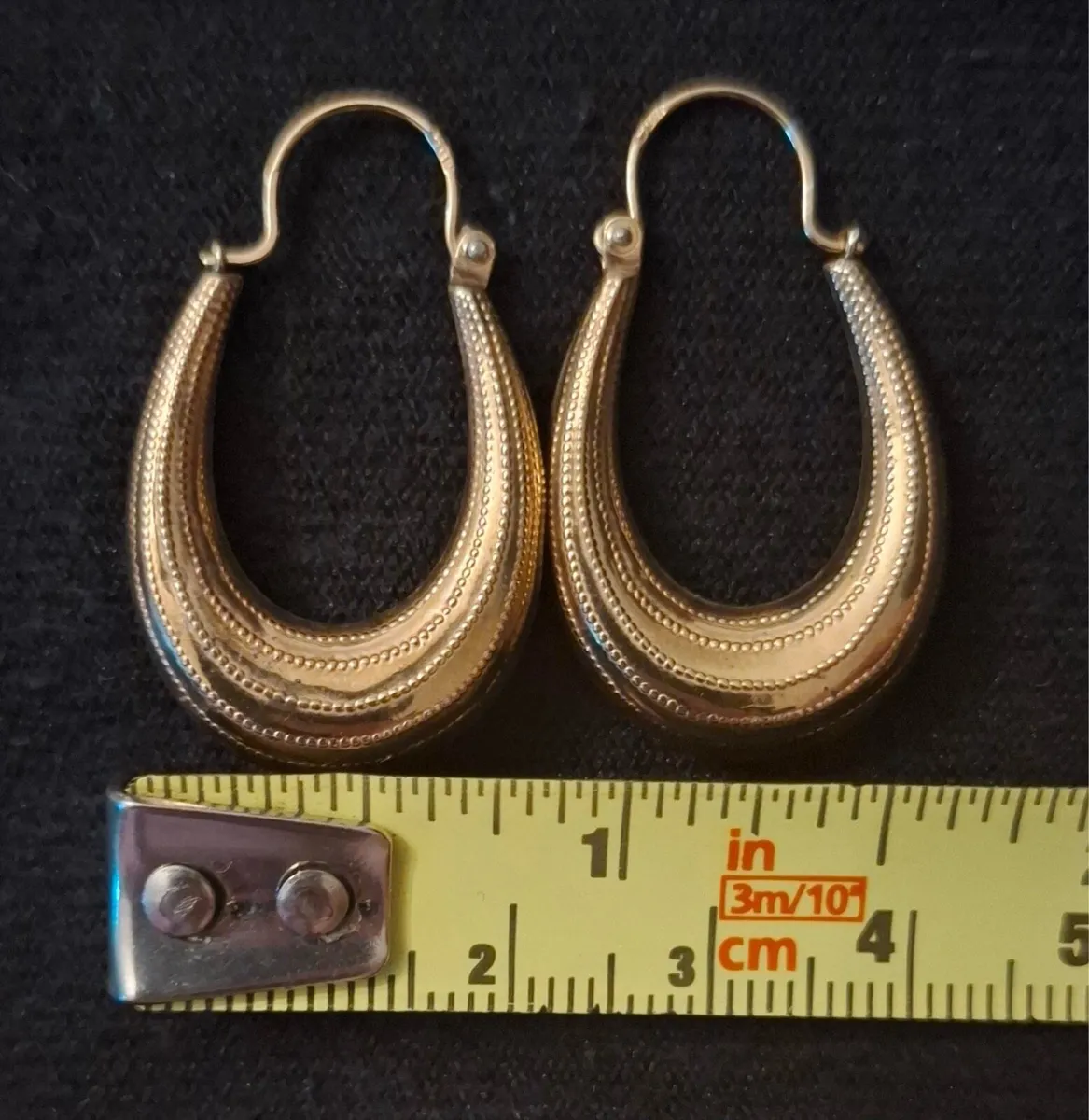 Vintage 9ct gold earrings - Image 2