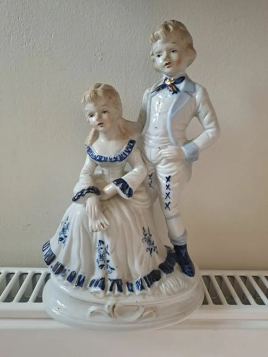 Vintage Capodimonte boy and girl - Image 1