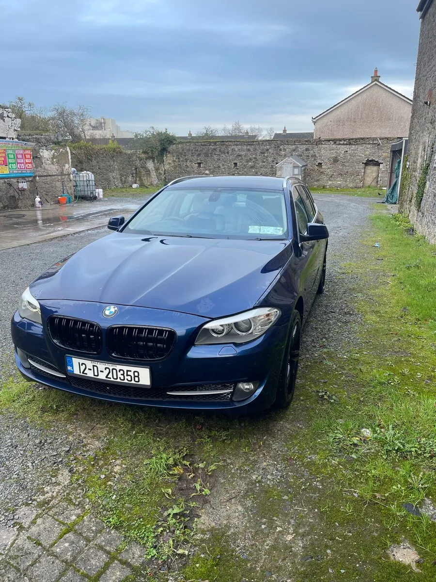 BMW 520D ESTATE 2012 - Image 1