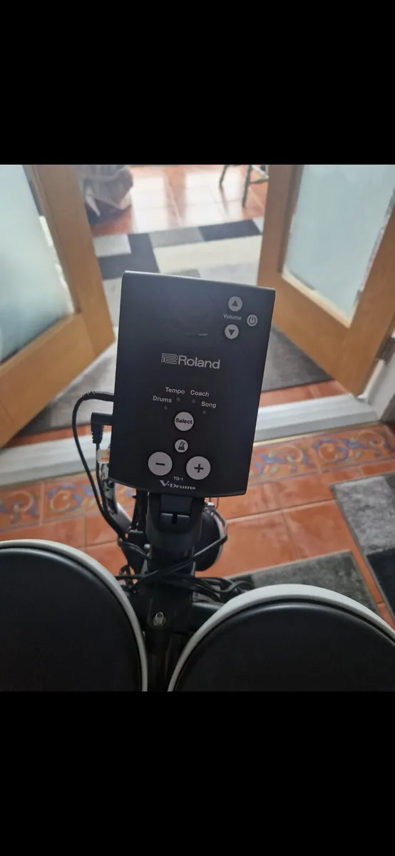 Roland electronic drumset - Image 2