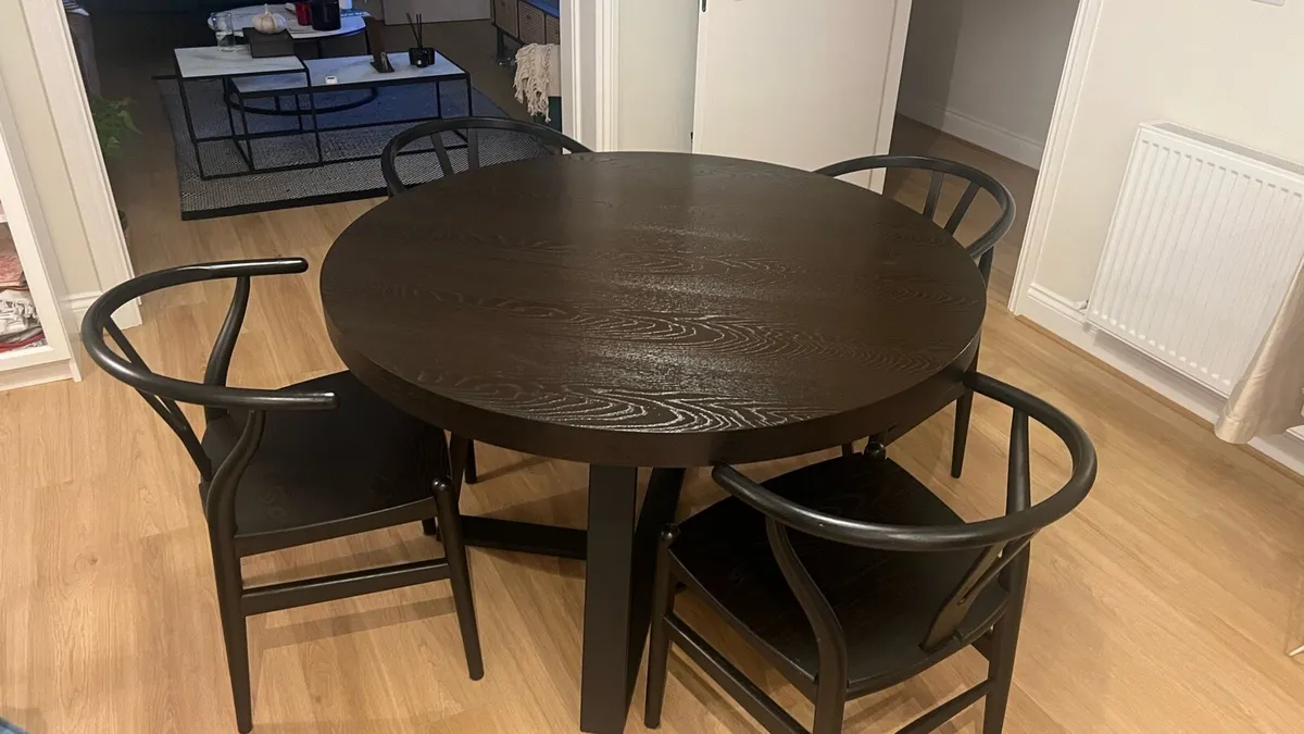 Round Dining Table Set (with 4 chairs) - Image 2