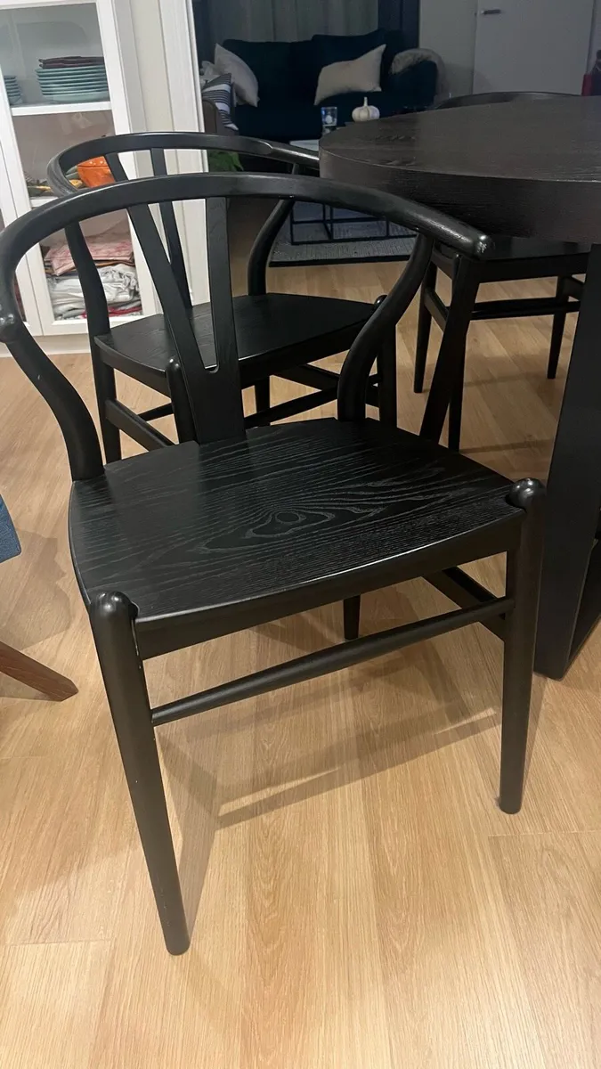 Round Dining Table Set (with 4 chairs) - Image 3