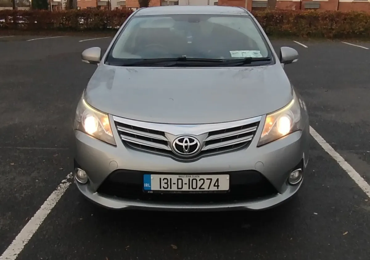 Toyota Avensis 2013 - Image 1