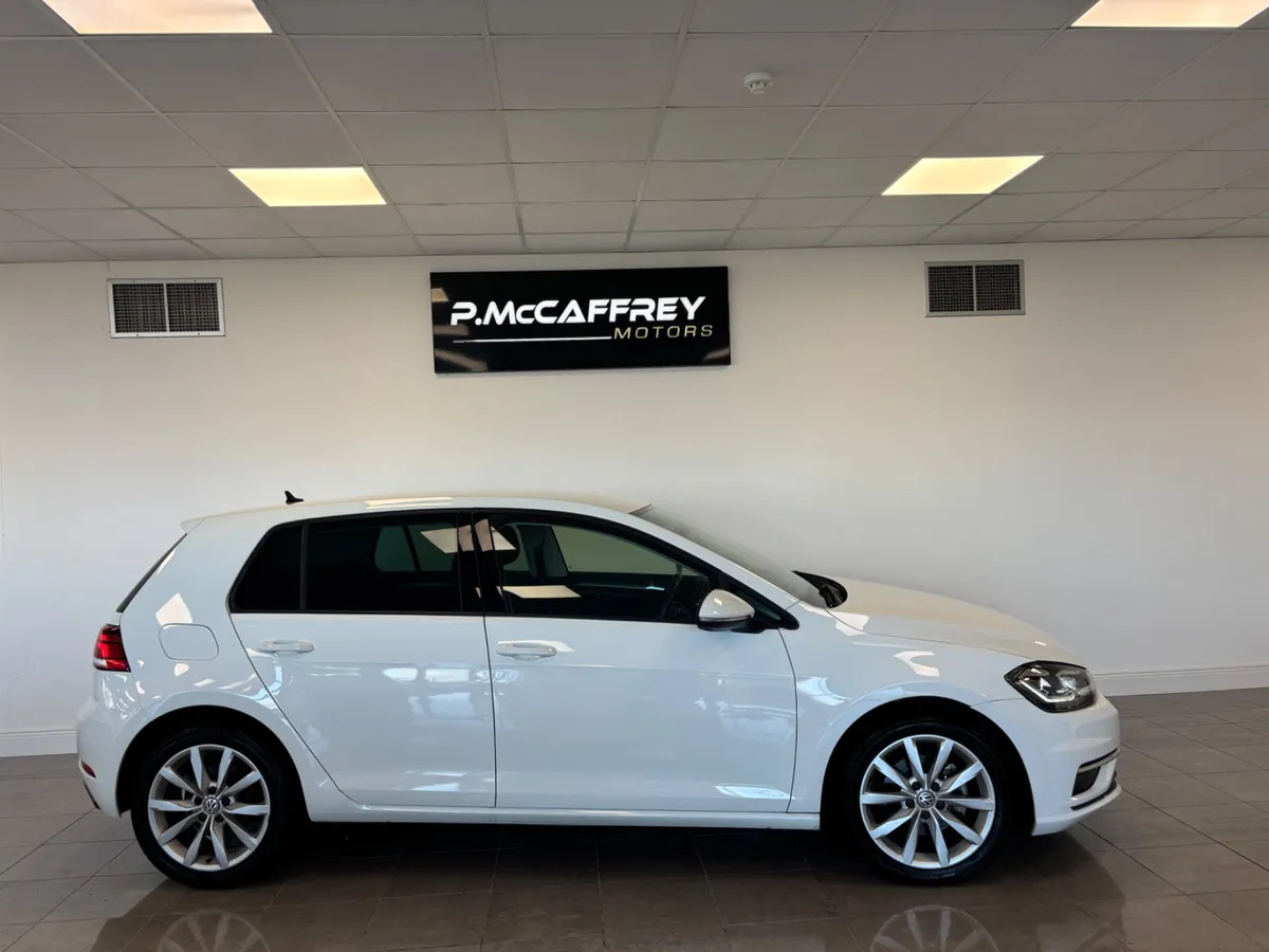 2019 VOLKSWAGEN GOLF 1.2 TSI COMFORTLINE AUTO DSG - Image 2