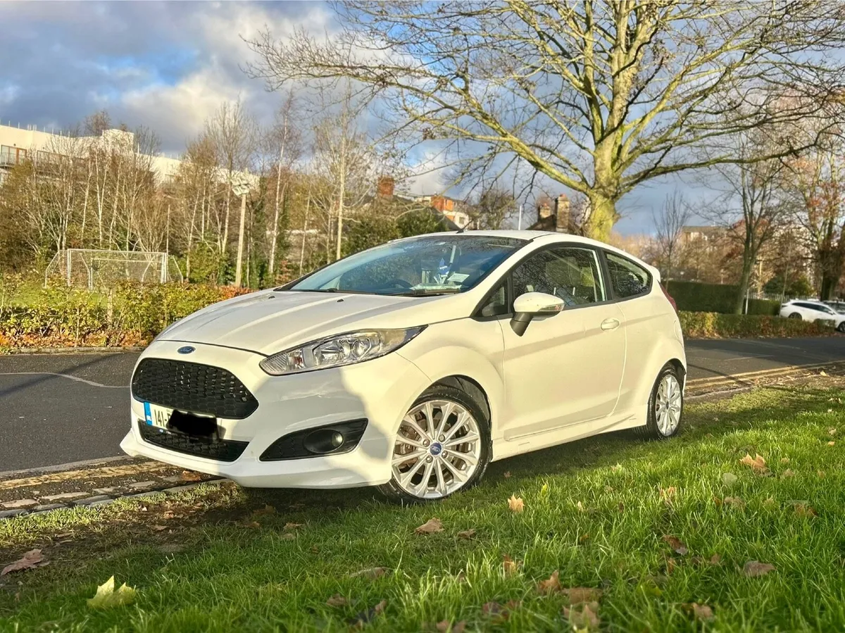 2014 Ford Fiesta 1.0 Petrol EcoBoost - Image 1