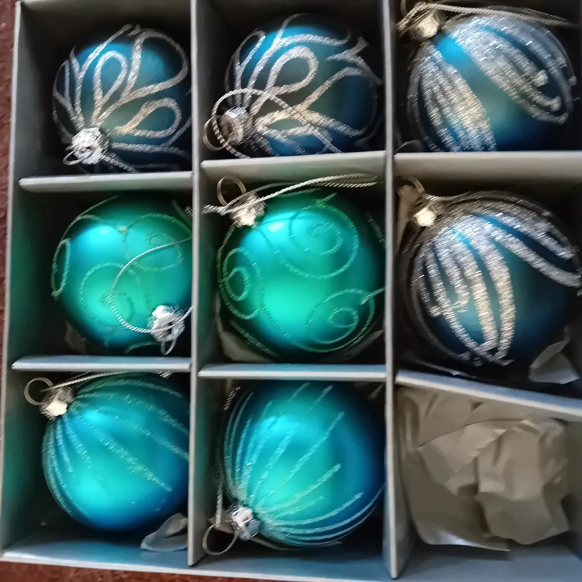 24 Christmas tree baubles - Image 2