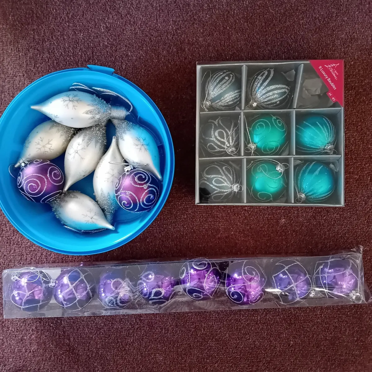 24 Christmas tree baubles - Image 4