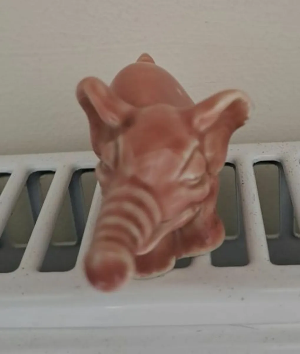 Vintage mini pink elephant - Image 3