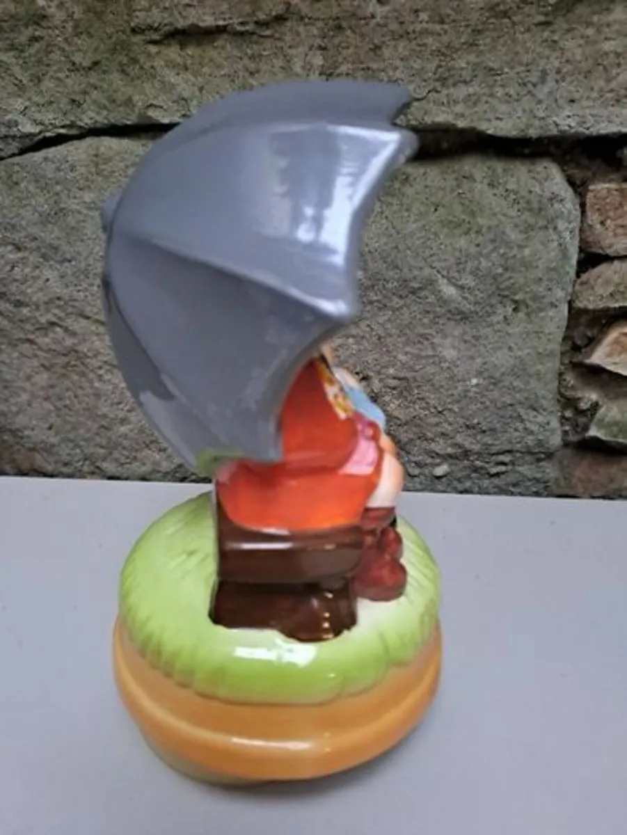 Vintage musical figurine - Image 2