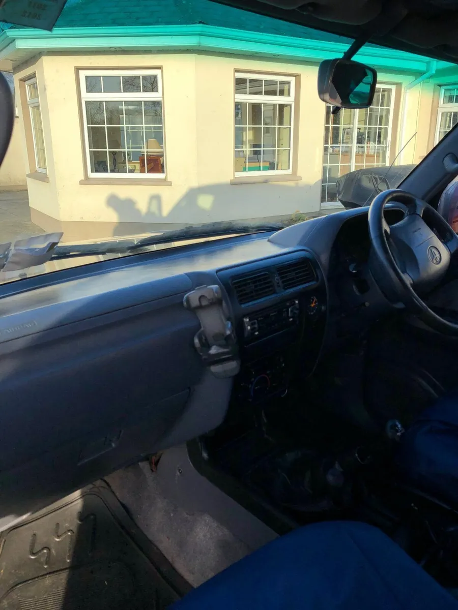 Toyota Land Cruiser 2000 - Image 1