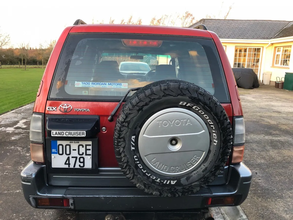 Toyota Land Cruiser 2000 - Image 2