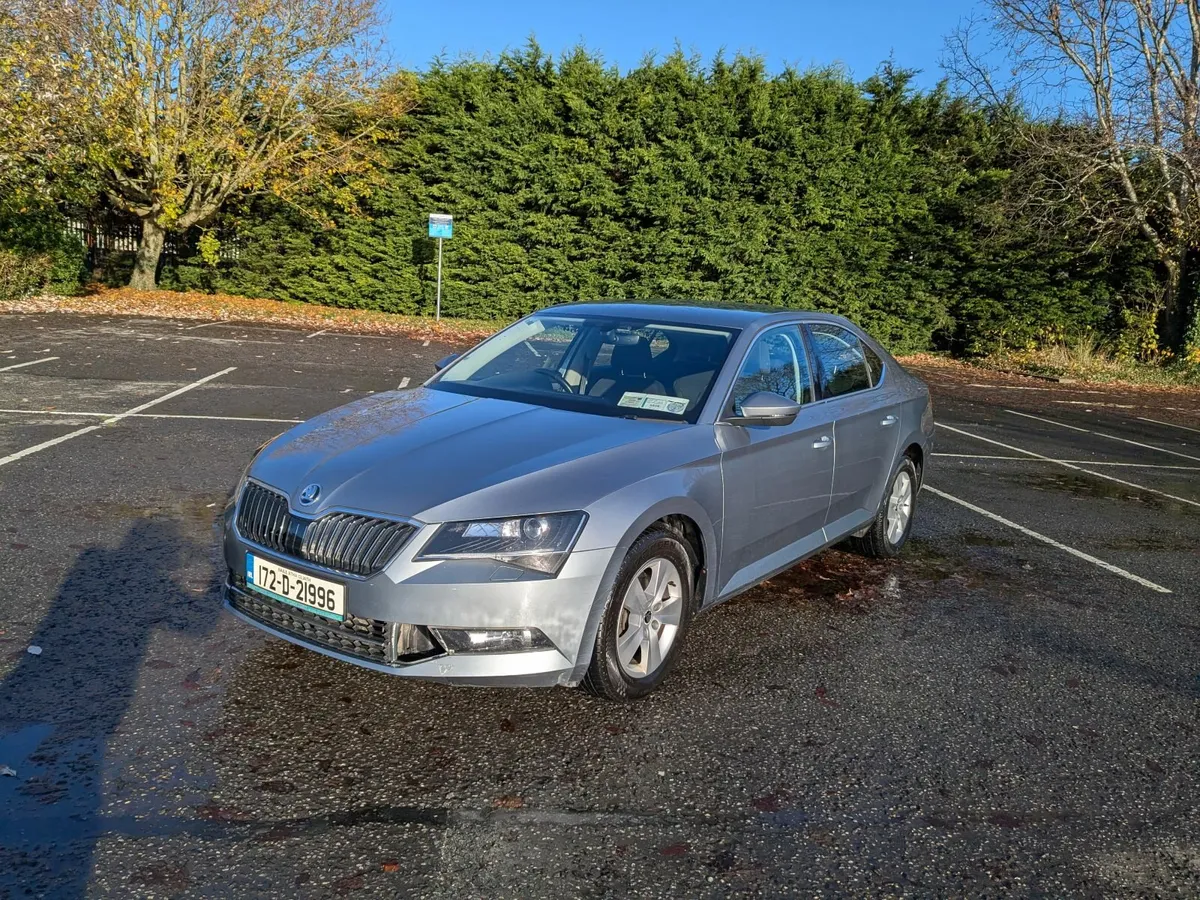 Skoda Superb Ambition 2.0 TDI 150 BHP - Image 3