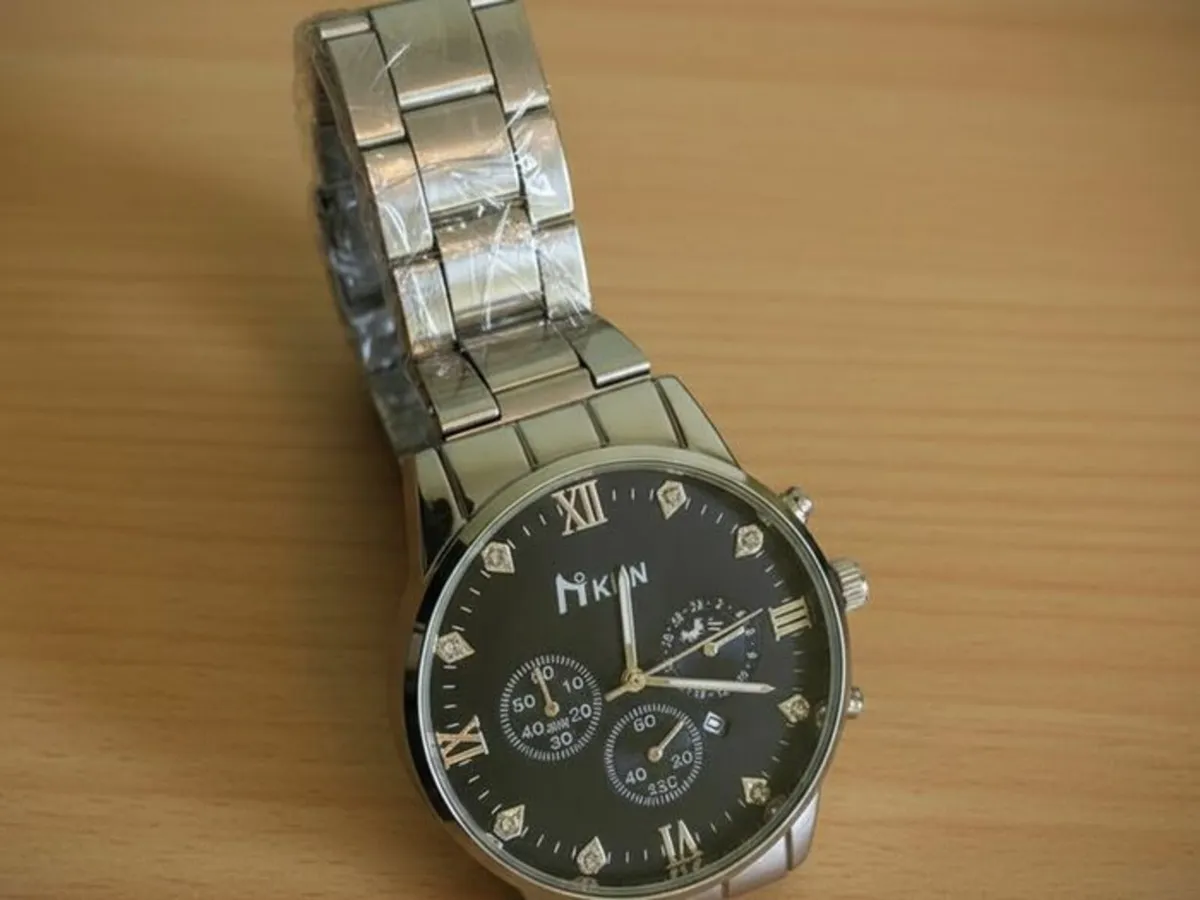 Mens Silver Stainless Steel Quartz Watch (NEW) - Image 1