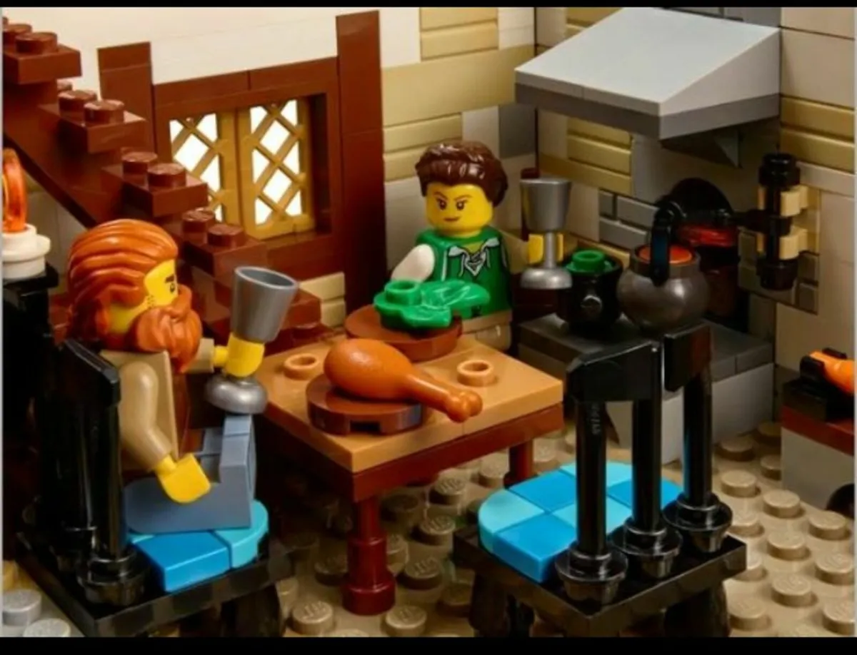 Lego 21325 Medieval Blacksmith - Image 4