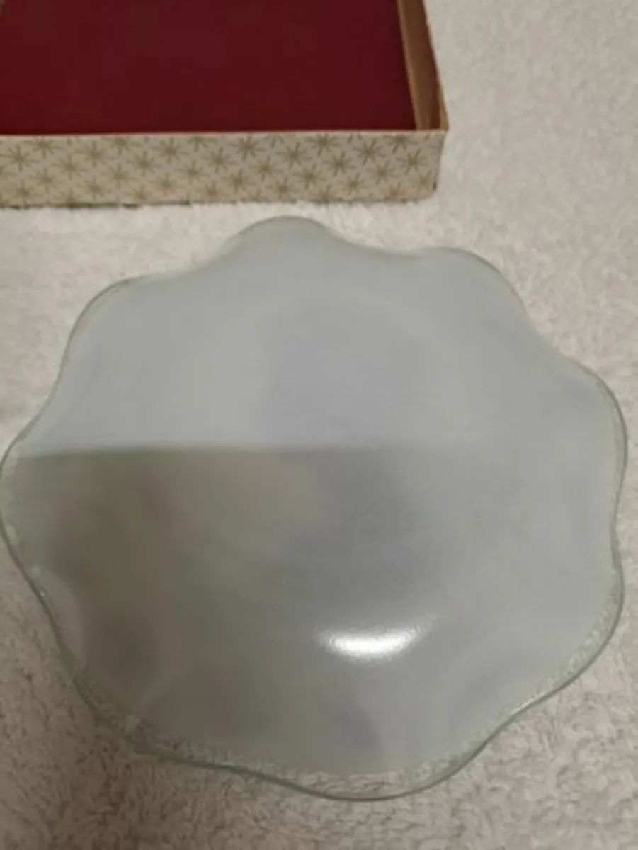 Vintage Queen Elizabeth Silver jubilee pin dish - Image 2