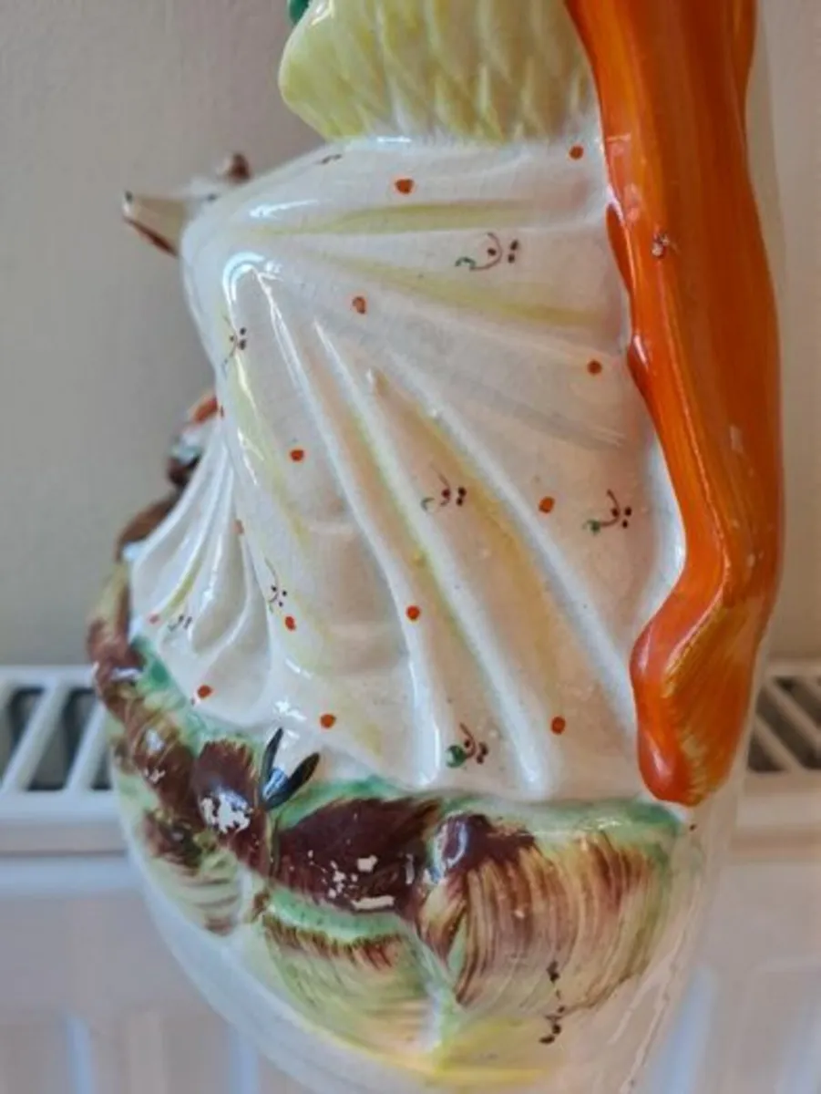 Vintage Red Riding Hood figurine - Image 2