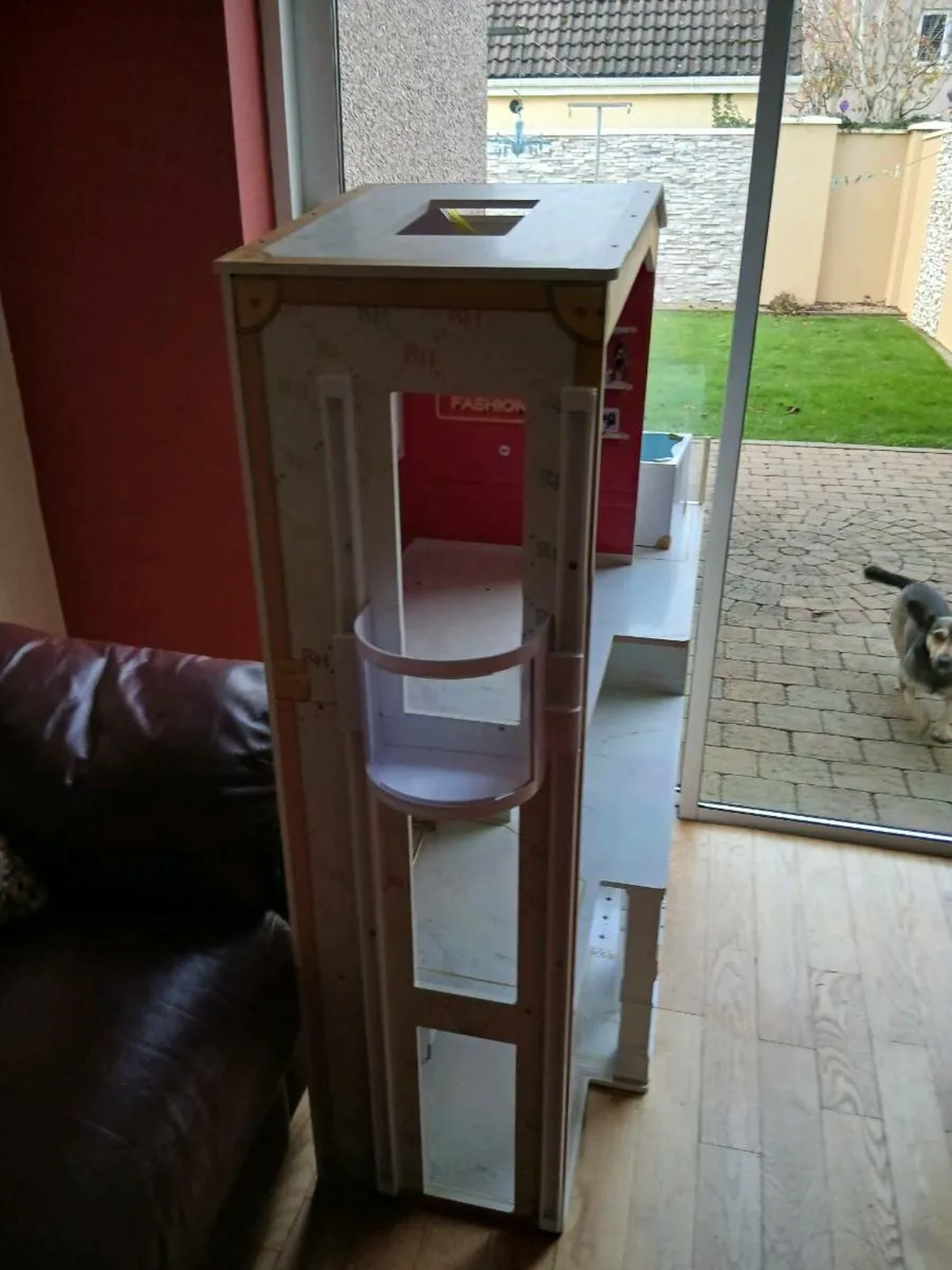 Rainbow high doll house - Image 2