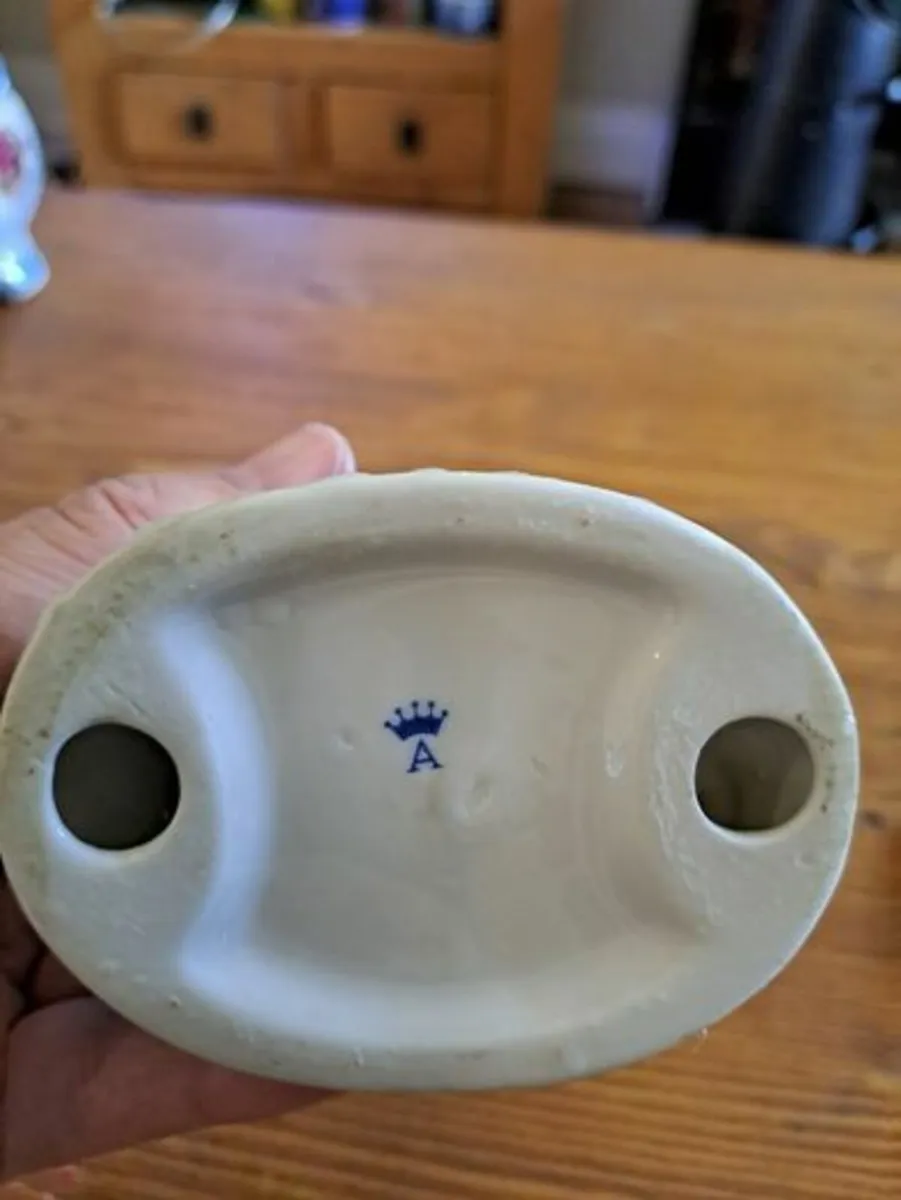 Vintage Porcelain figurine girl holding cat - Image 4