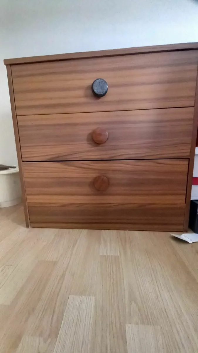 Kitchen/Dining table - Image 4