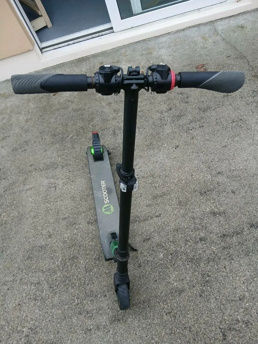 Electric scooter - Image 1