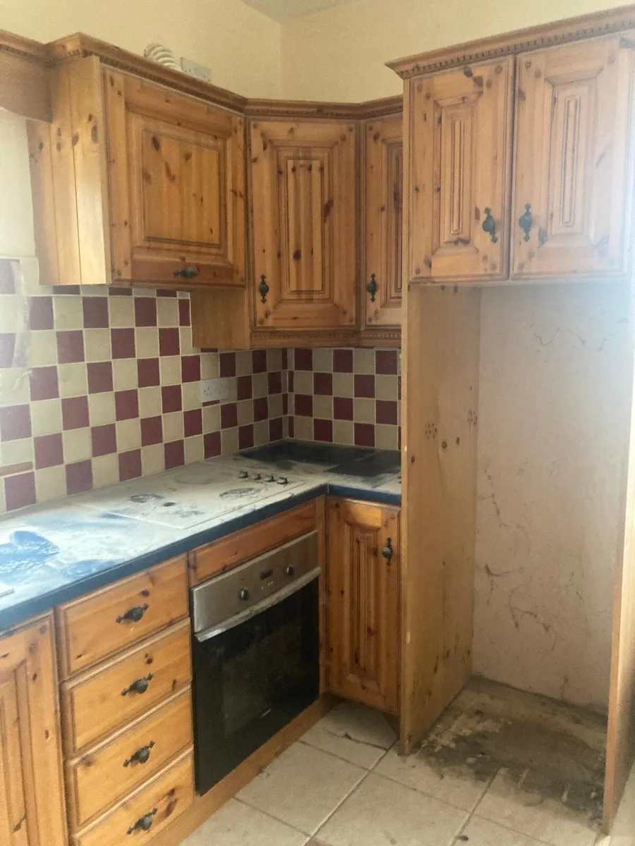 Fitted kitchen - Image 2