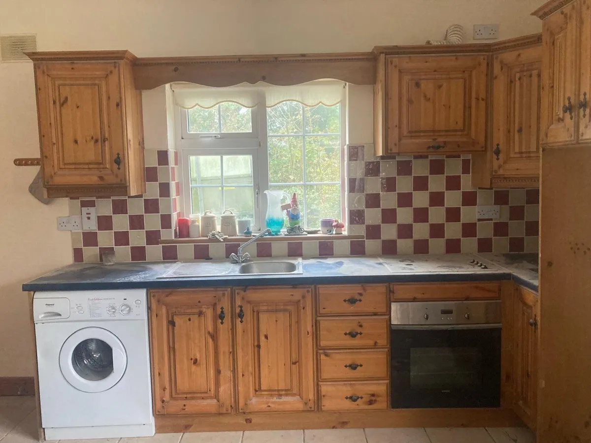 Fitted kitchen - Image 3