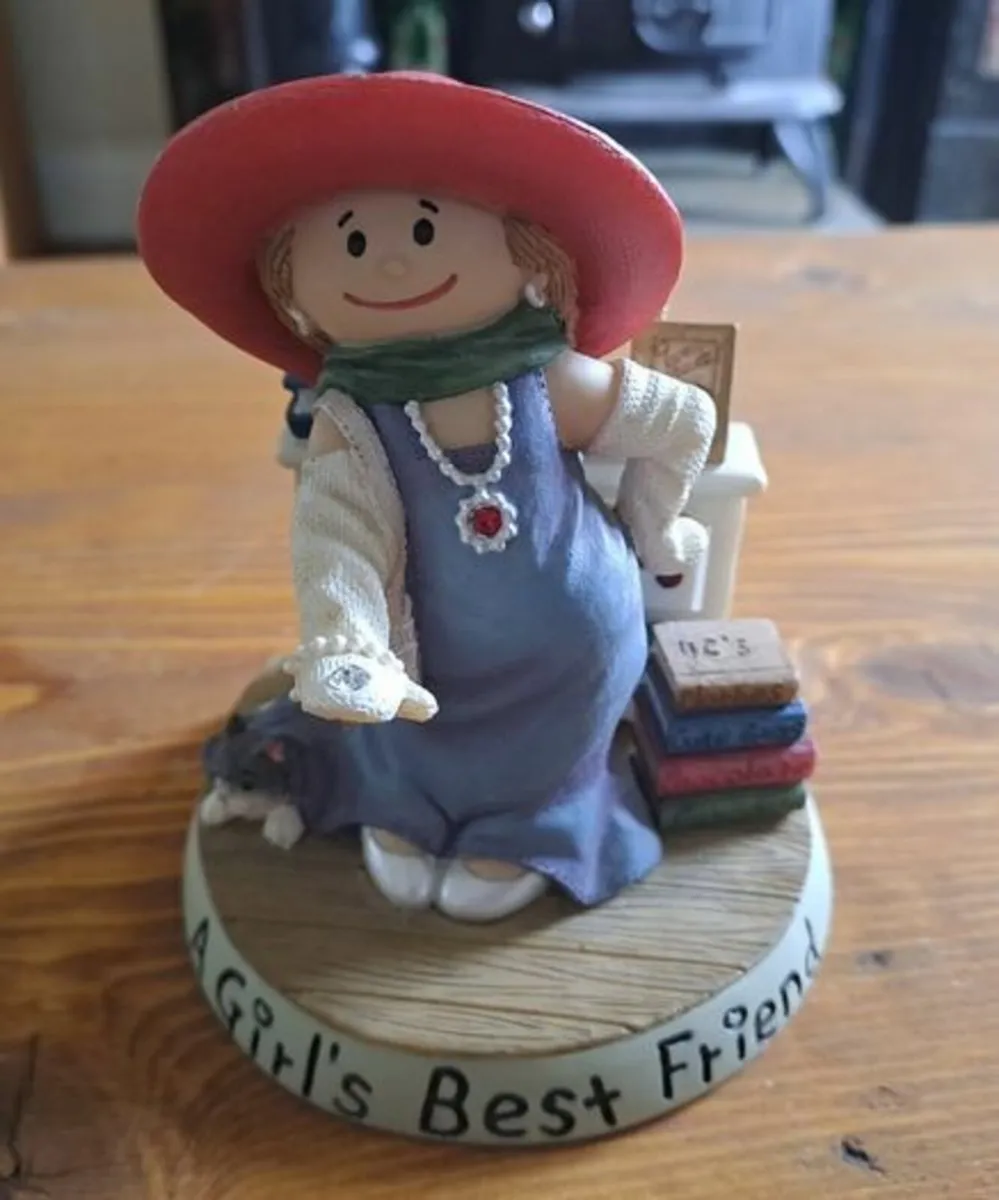 Zingle-Berry Figurine 1999 - Image 1