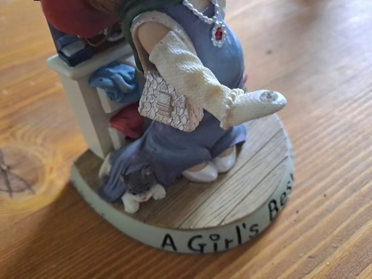 Zingle-Berry Figurine 1999 - Image 3