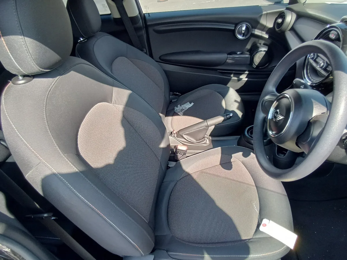 💥2015 Mini ONE 1.2 Petrol Automatic 3 door💥 - Image 4