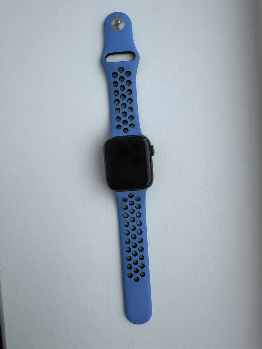 Apple Watch Series 5 - Image 1
