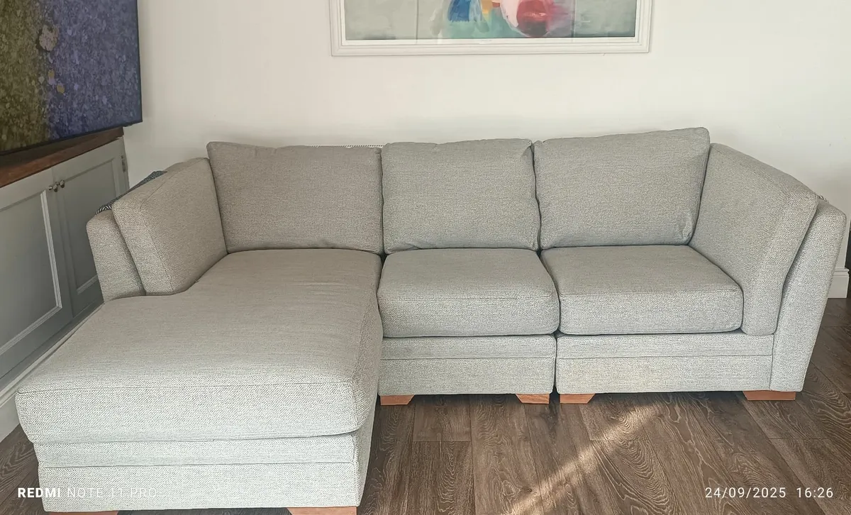 L shape sofa DFS - Image 1