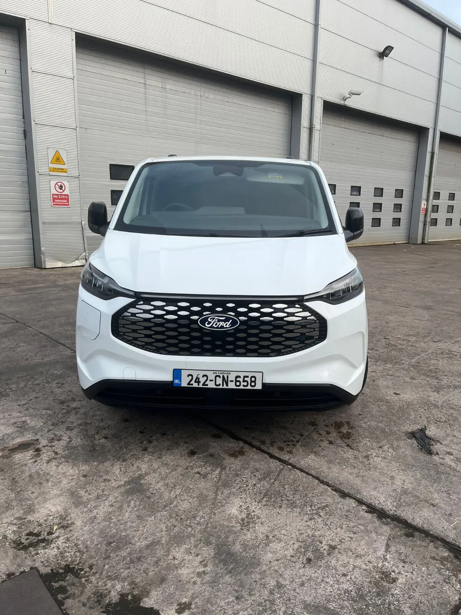Ford Transit Custom 2024 - Image 3