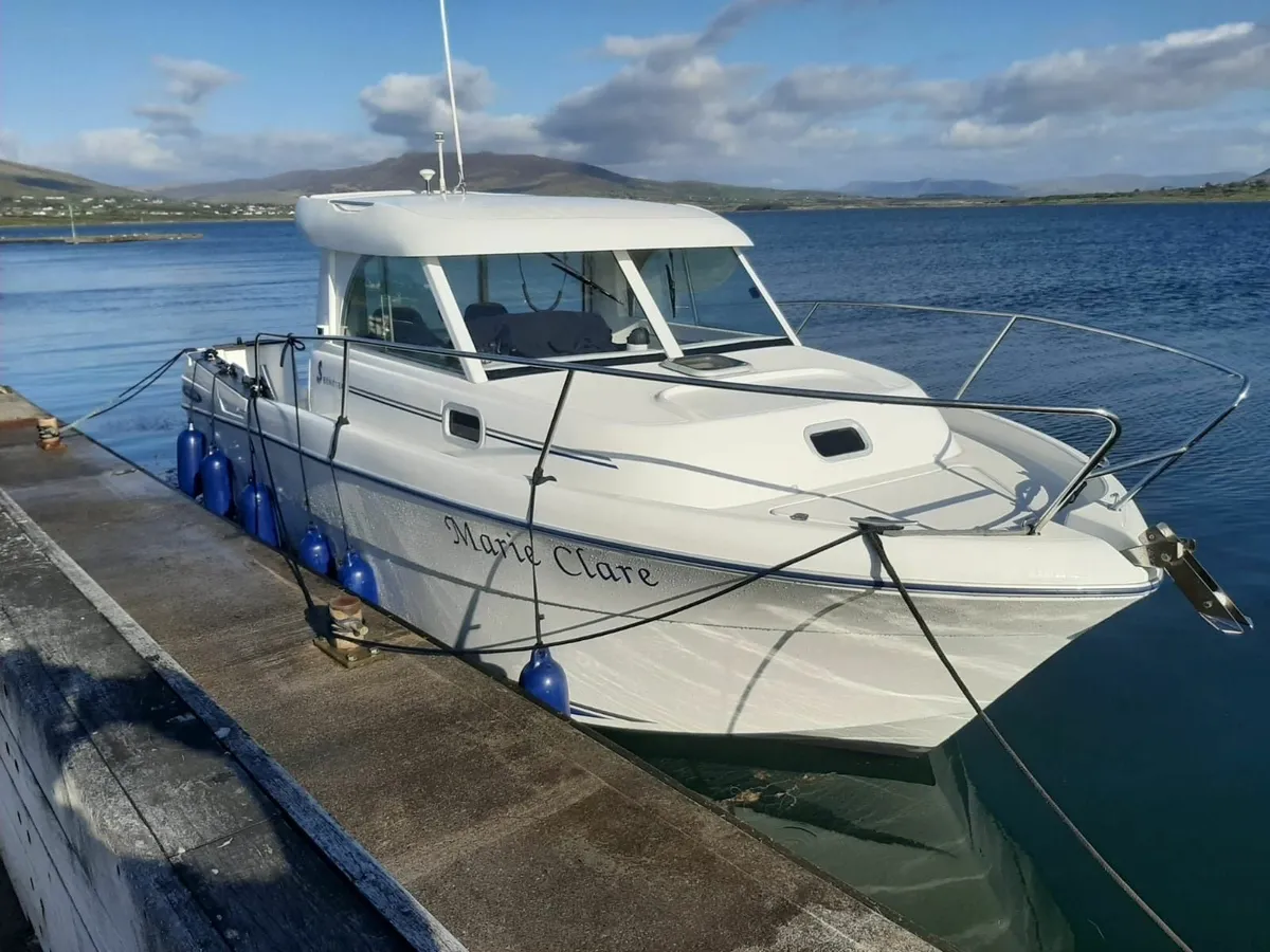 Beneteau Antares 710 Boat - Image 3