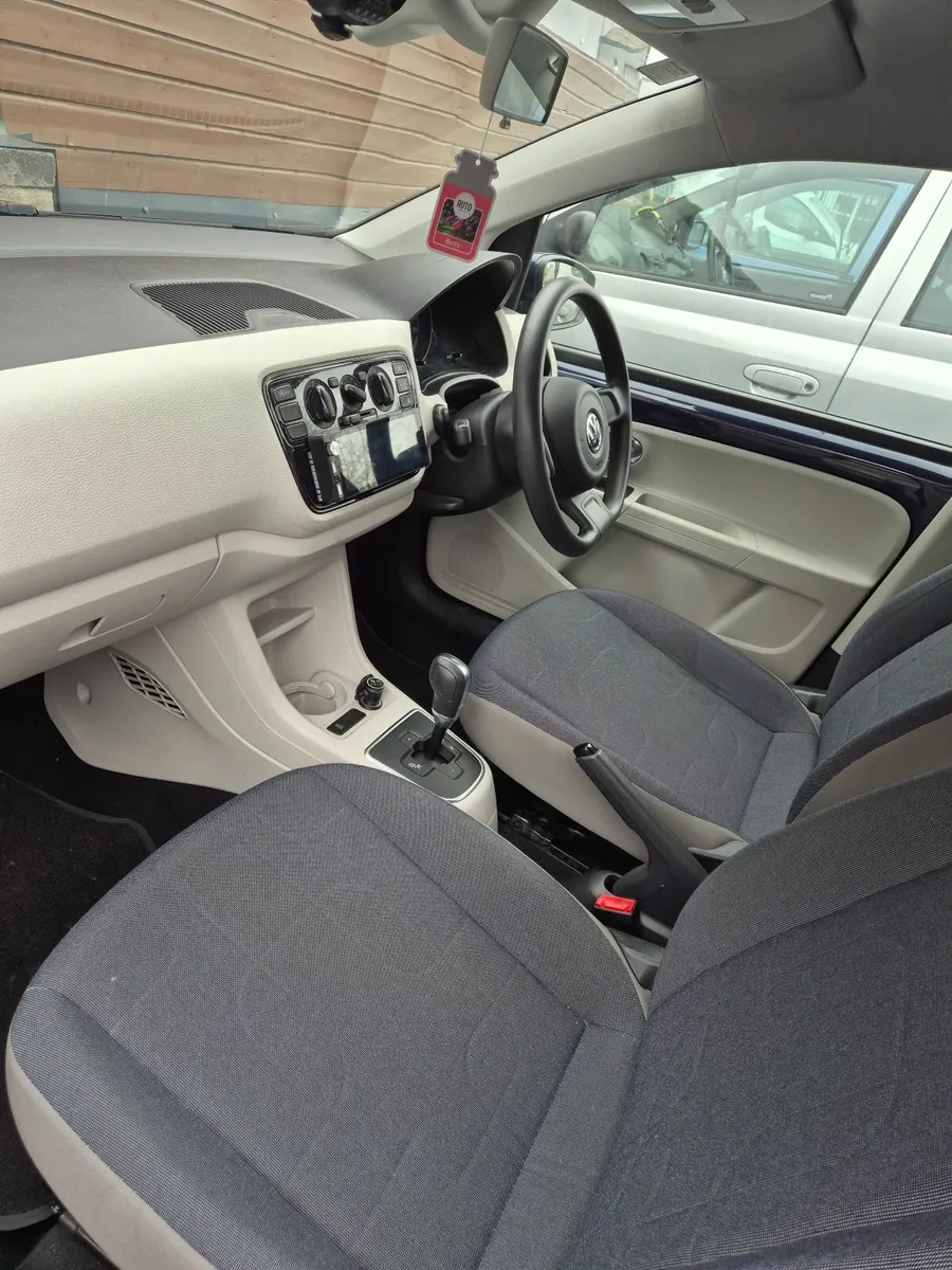 Volkswagen up! 2016 - Image 4