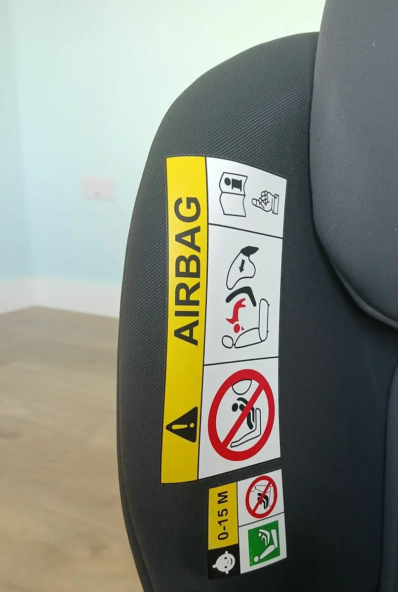 Pair- Britax Römer Dualfix M Plus 360 Car Seats - Image 1