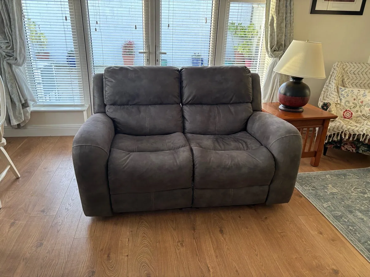 2 piece recliner Couch - Image 4