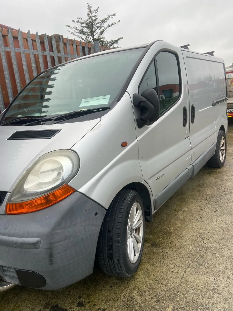 Renault traffic van - Image 2