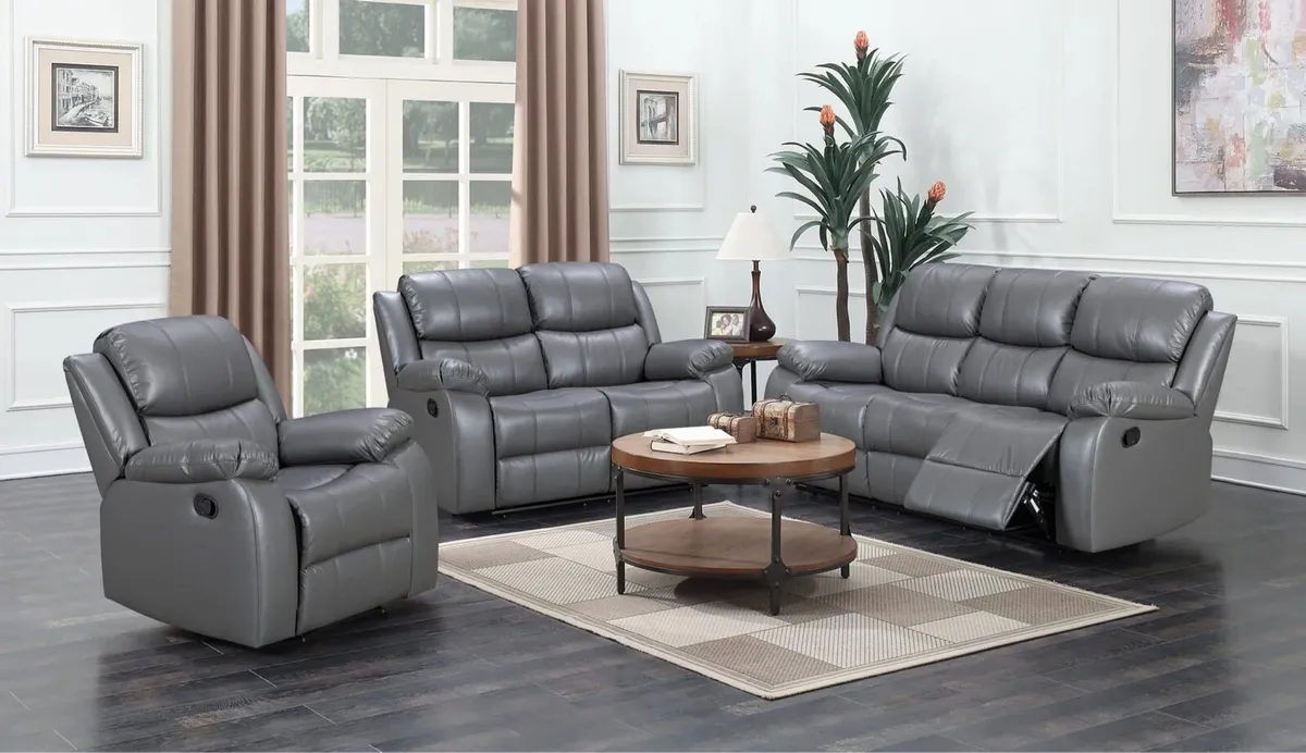 Brand new Judy 3 plus 2 recliners reduced