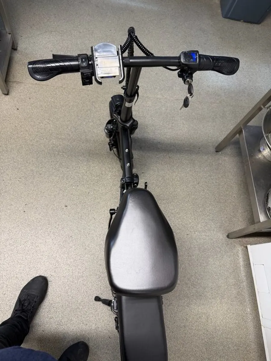E Bike - Image 2
