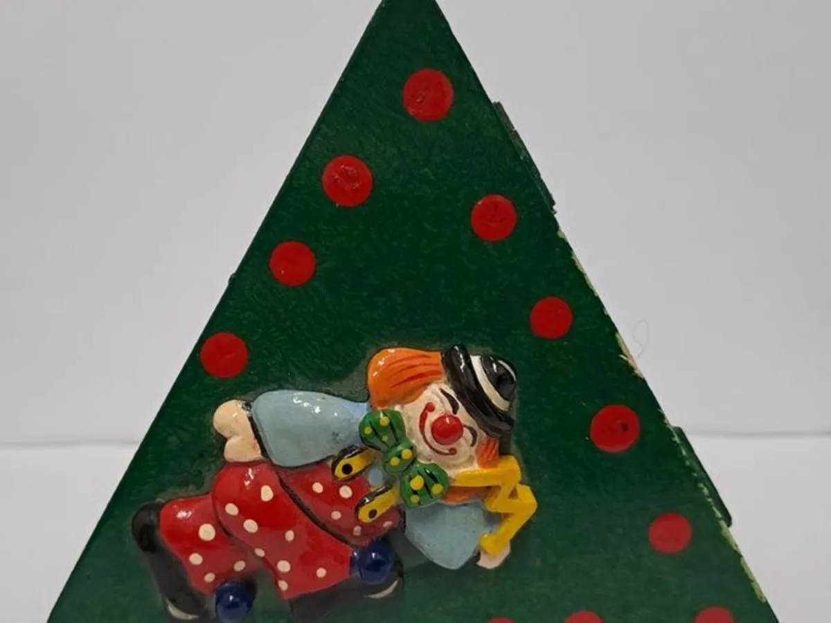 Vintage wooden box with clown - Image 1