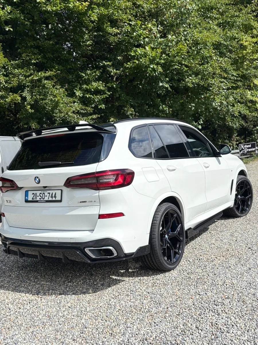 BMW X5 45e - Image 4