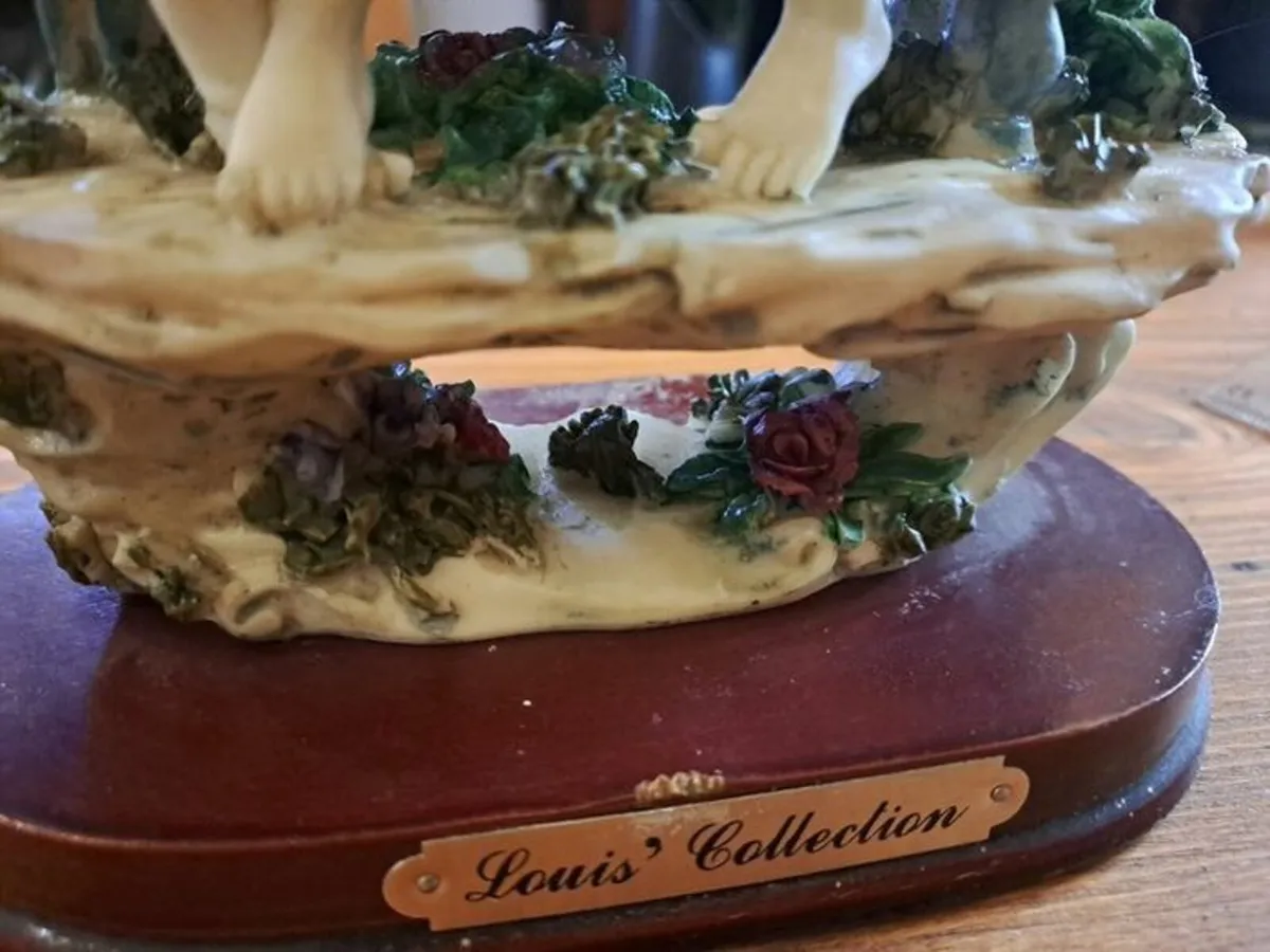 Louis' Collection Figurine - Image 3