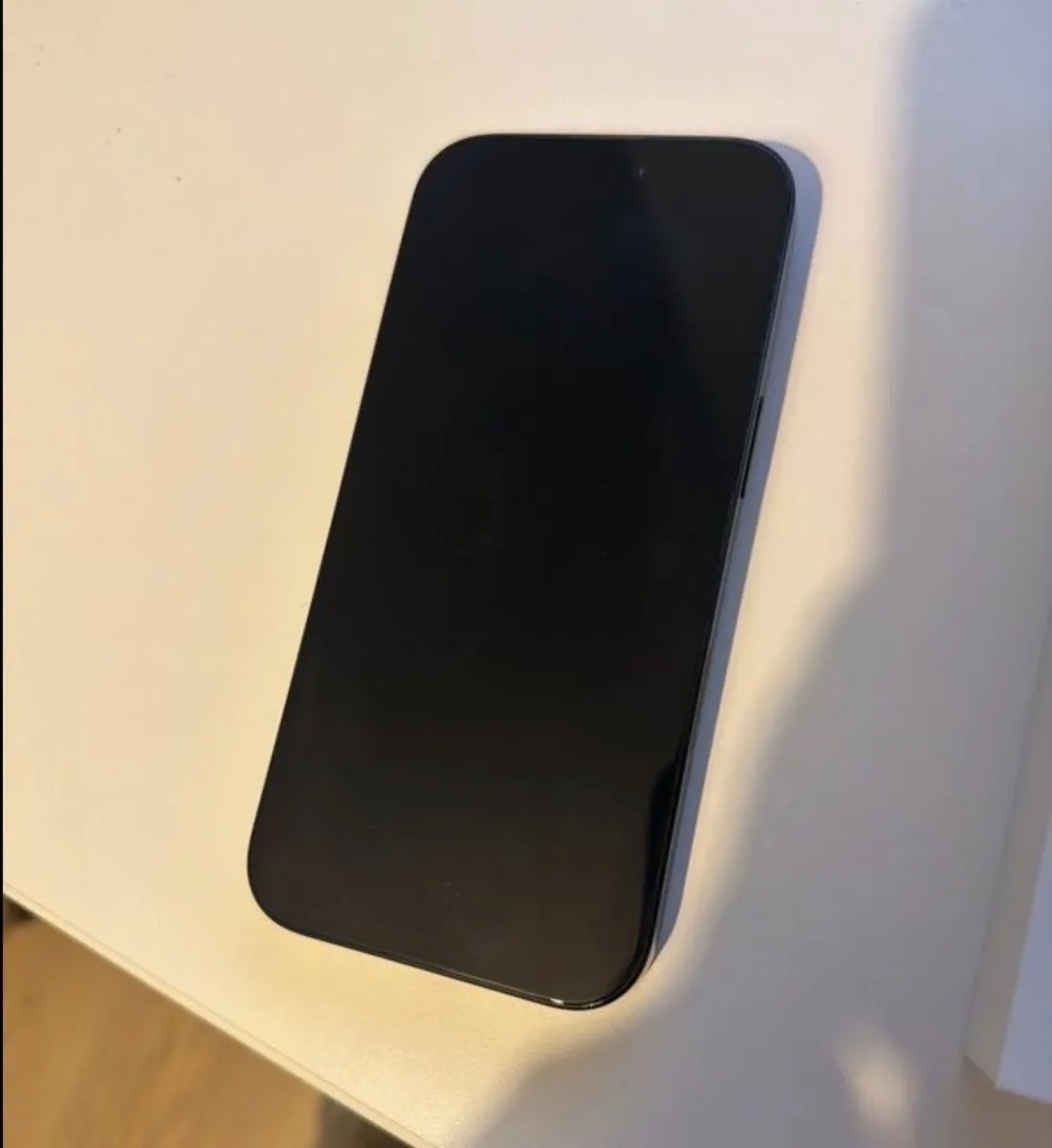 Iphone 16 pro 256gb - Image 1