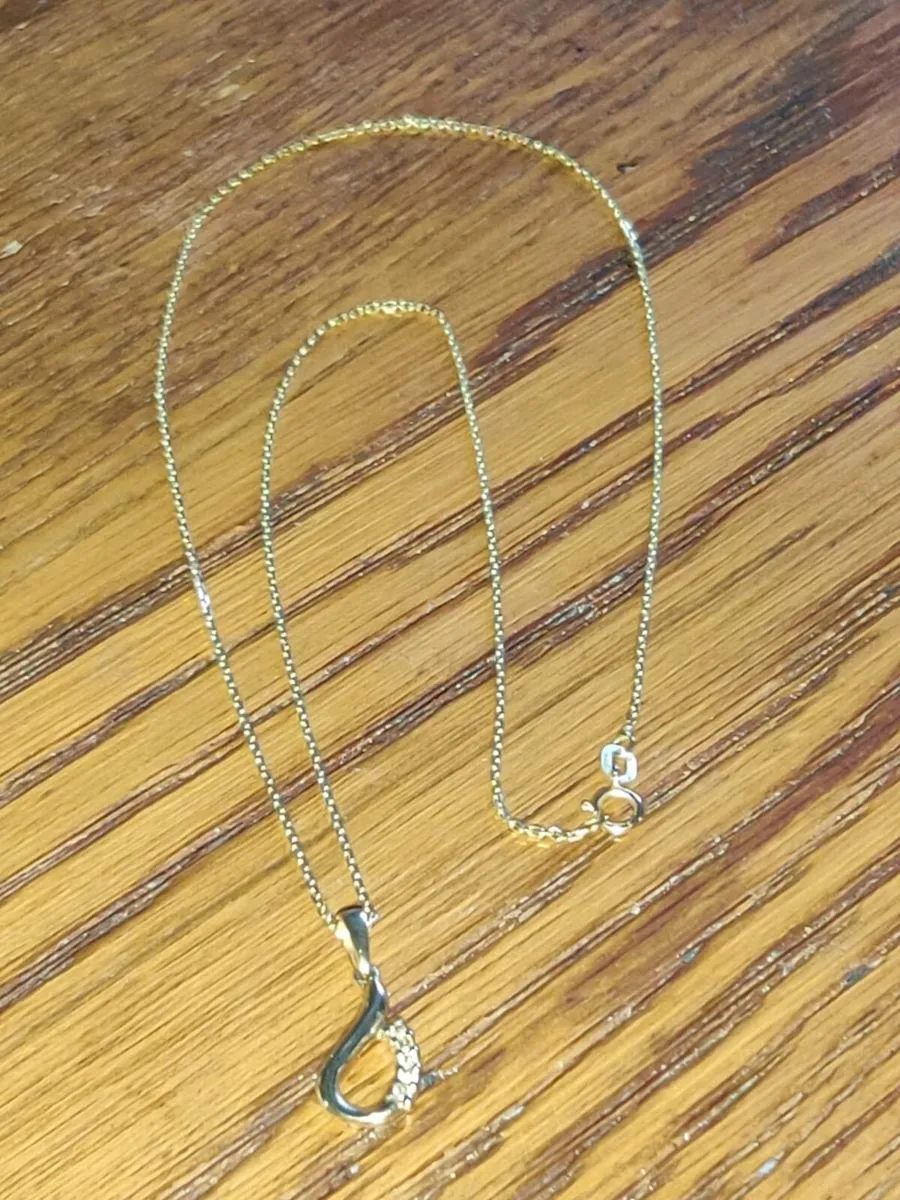 DIAMOND LOOP, 9CT Yellow Gold New 18"Necklace ! - Image 4