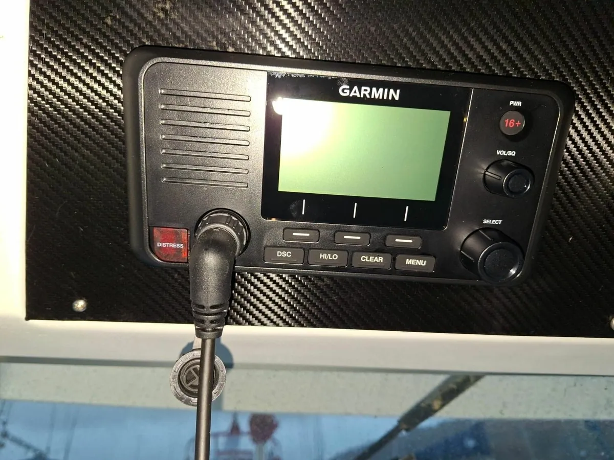 Beneteau Antares 710 Boat - Image 4