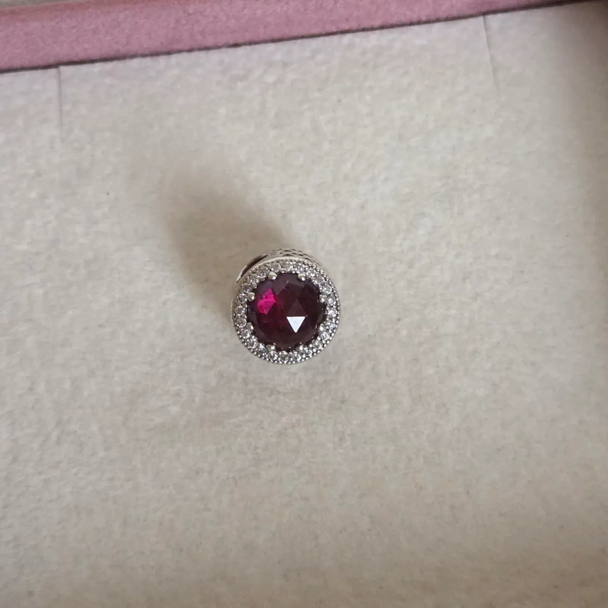 Pandora pink radiant hearts perfect condition - Image 2
