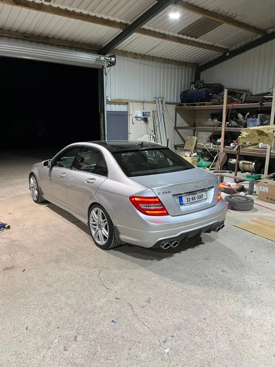 2011 Mercedes C350 Amg Nct 1/27 - Image 3