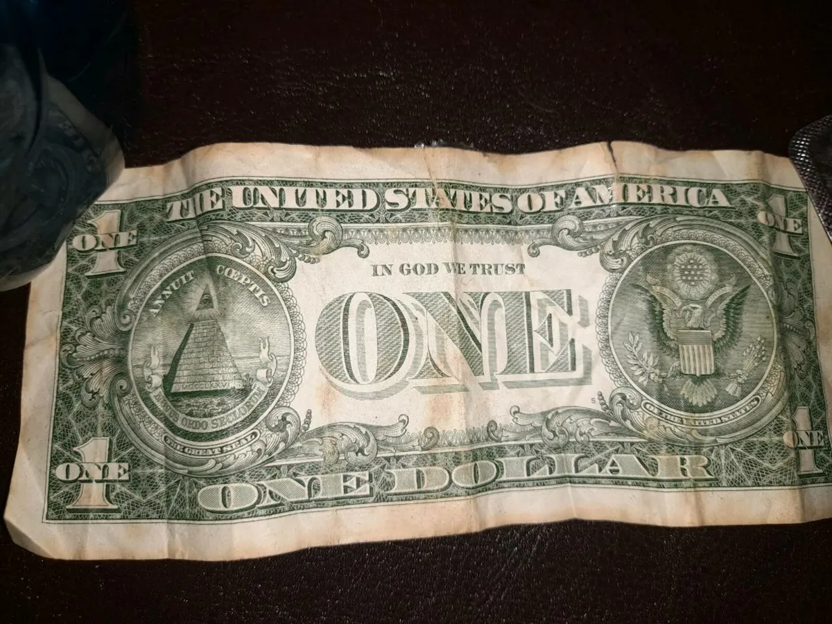 One dollar bill american - Image 2