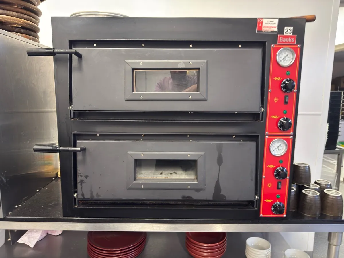 Brand new Pizza oven still in warranty - Image 1
